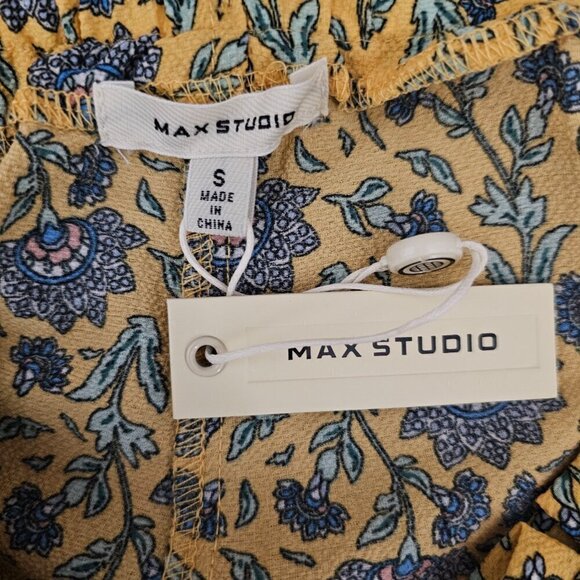 Max Studio Paper bag High Waisted Floral Crepe Tie Waist Shorts - Picture 3 of 8